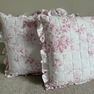Cottage & Roses PILLOWS